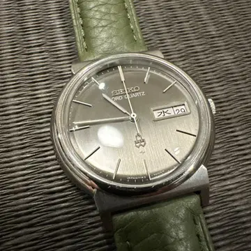 SEIKO 쿼츠 손목시계 그레이 x 그린