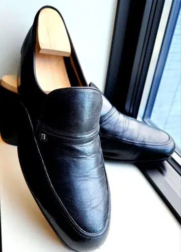 BALLY 블랙 가죽 비즈니스 슈즈