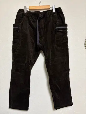 GRIP SWANY 다크 브라운 코듀로이 카고 팬츠