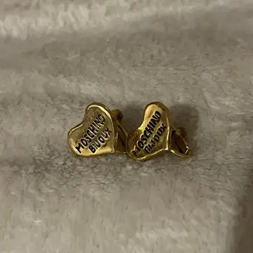 MOSCHINO 귀찌 골드