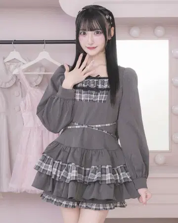 pium 피움 사다리 리본 티어드 셋업 차콜