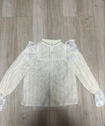 한국 화이트 레이스 프릴 블라우스 프렌치 걸리시 발레코어 가을 옷 화이트