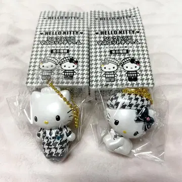 헬로키티 흑백 걸리시 시크릿 마스코트 참 2종