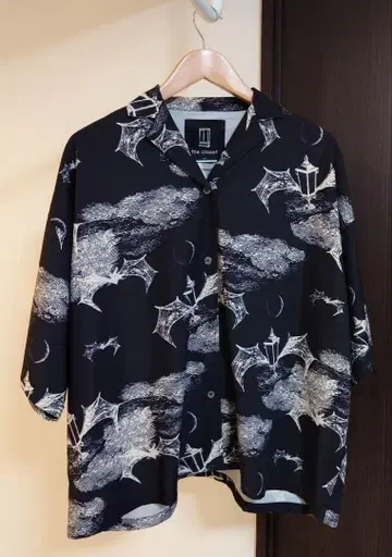 the closet 환등기계 셔츠