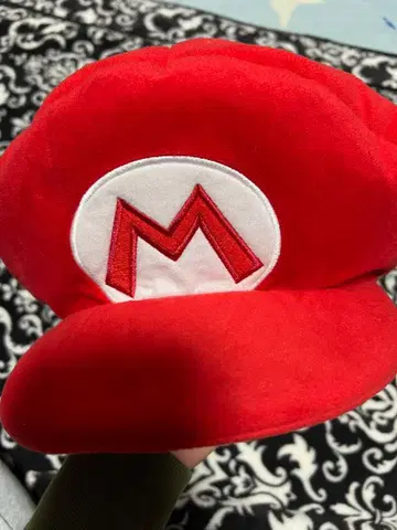 마리오 모자 빨간색