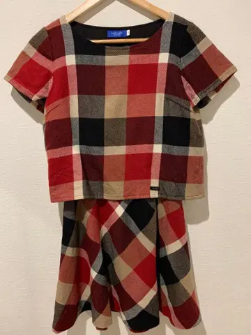 블루 레이블 크레스트브릿지 원피스