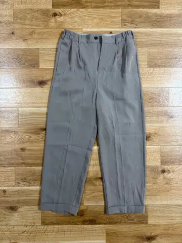 loose / L 사이즈 그레이쉬 베이지 슬랙스