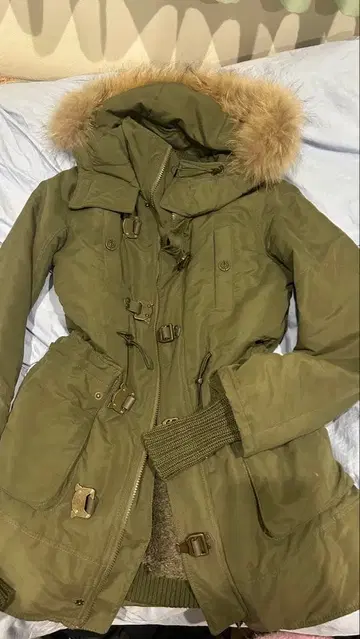 올리브 그린 모즈 코트 퍼 포함