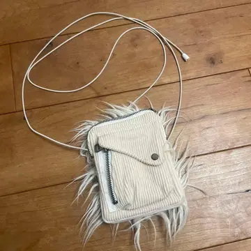 KIJUN 아이보리 미니백