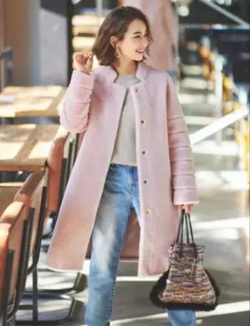 Birthday Bash 핑크 보아 코트