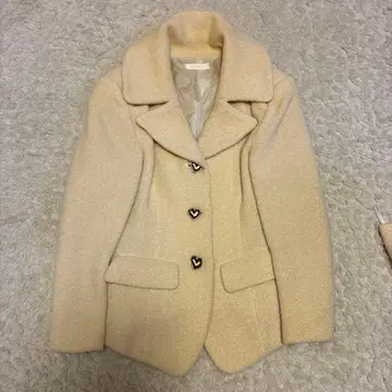 크림색 테일러드 자켓 스커트 세트