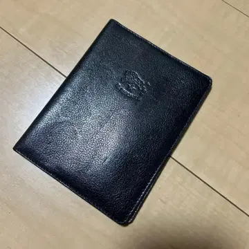 일비종떼 여권 케이스 블랙