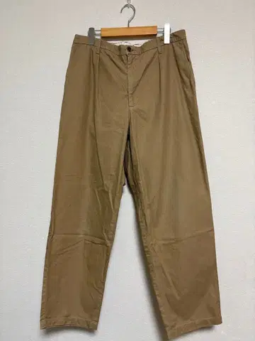 베티 스미스 베이지 허리밴딩 치노 팬츠