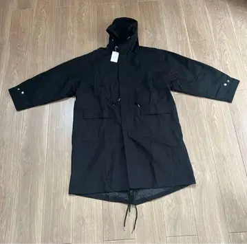 멜타 모즈 코트 블랙