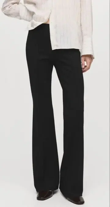 MANGO 팬츠 스트레치 소재 플레어