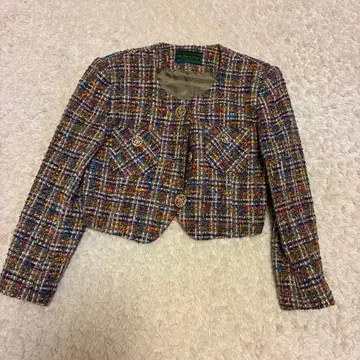 트위드 자켓과 스커트 세트