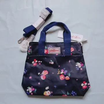 [ 미사용 새상품 ] 캐스키드슨 토트백 꽃무늬 숄더백