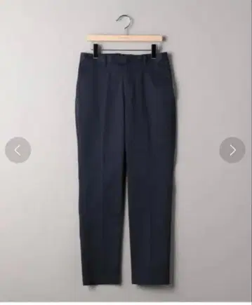 스트레치 치노 노플리츠 테이퍼드 팬츠