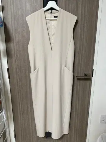 nuans 베이지 슬리브리스 롱 원피스