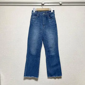 [ 새상품급 ] LOWRYS FARM(로리즈팜) 밑단 프린지 플레어 데님