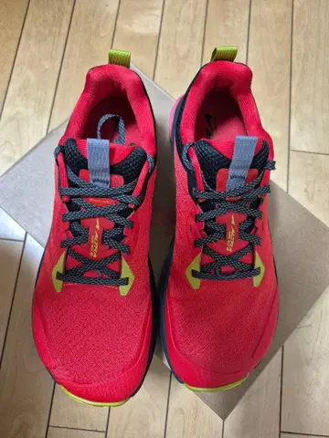 [ 새상품 ] Altra 론피크9+ 레드 27.5cm