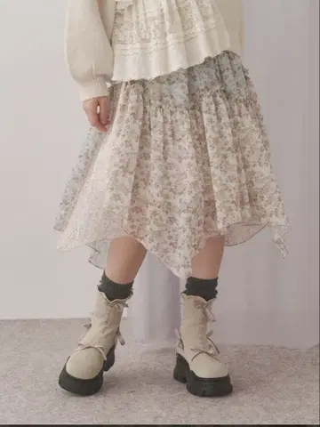 merry jenny flower 불규칙 헴 미디엄 스커트