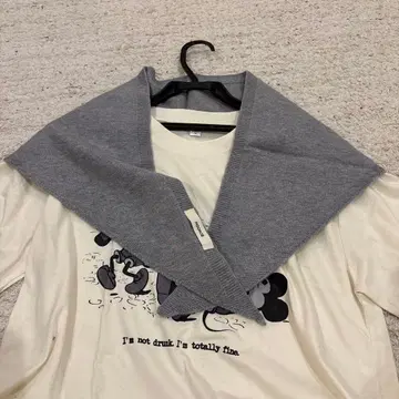 스톨/숄 라이트 그레이 새상품 삼각형 머플러 니트 재입고 인기