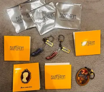 Mrs. GREEN APPLE 미세스 그린애플 카메오 핀즈 키링