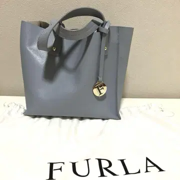 FURLA 라이트 그레이 토트백