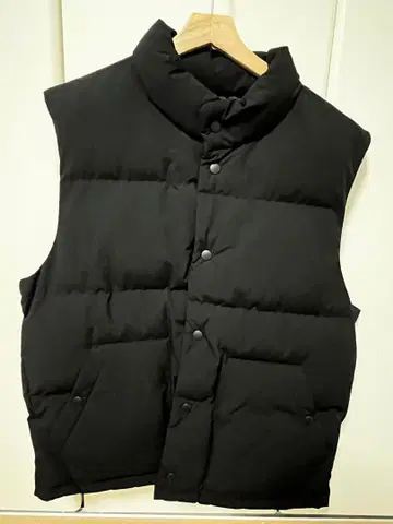 블랙 다운 베스트 스탠드 카라