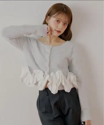 Chico 나사 프릴 디자인 라메 샤기 가디건