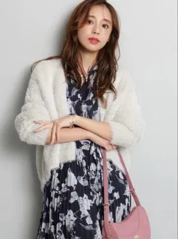 JUSGLITTY 후와후와 토퍼 가디건