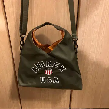 AVIREX 올리브 숄더백