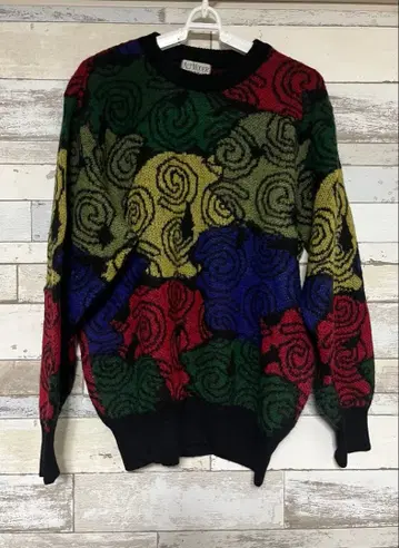 ALT MODER 멀티 로즈 패턴 니트 스웨터