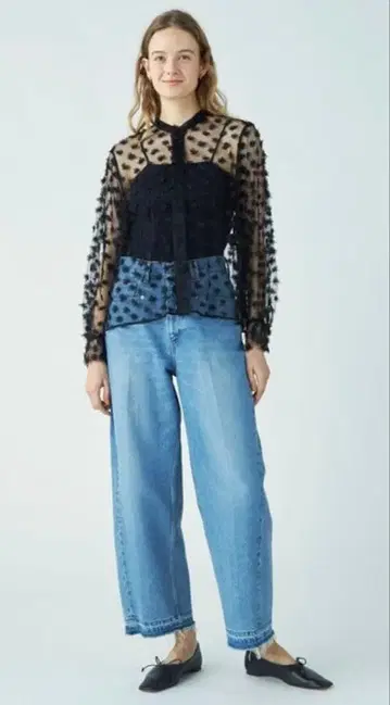 미사용 새상품 MACPHEE 자수 긴팔 블라우스 화이트