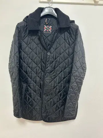 Lavenham 블랙 퀼팅 자켓