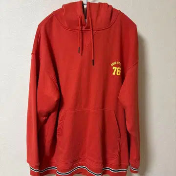 니코앤드 x GEM 스포츠웨어 콜라보 후드티