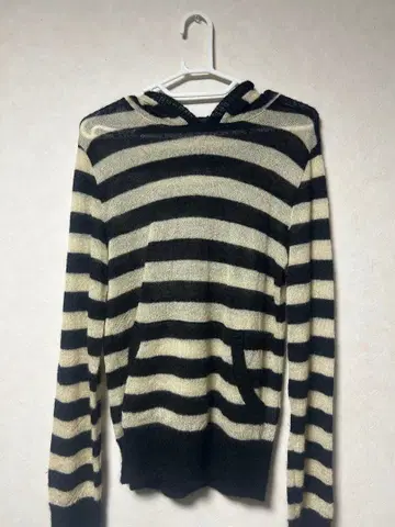 시크 스타일 보더 후드티