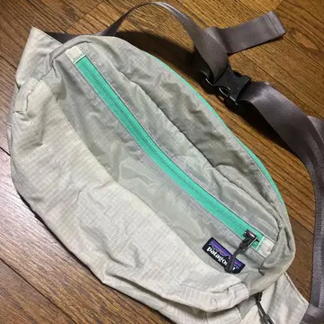 patagonia 바디백 그레이