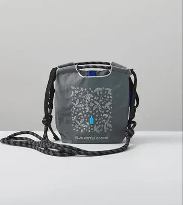 BLUE BOTTLE COFFEE 숄더백 그레이 거의 미사용