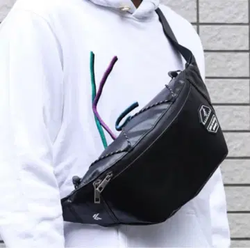 칼카니 Karl Kani 발수 바디 백 블랙