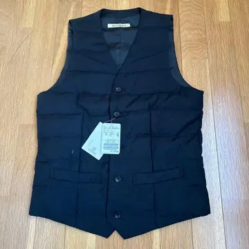 저널 스탠다드 택 포함 이너 다운 베스트 블랙