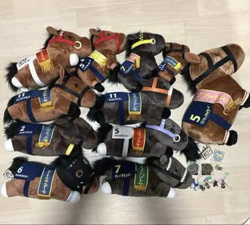 서러브레드 컬렉션 묶음 판매 누워있는