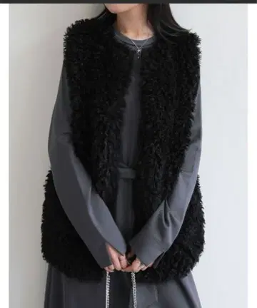 푸들 인조 모피 베스트