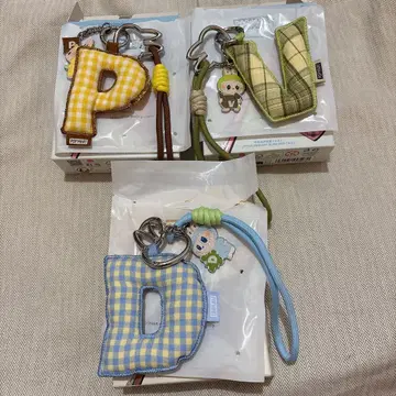 팝마트 PIN FOR LOVE 알파벳 펜던트