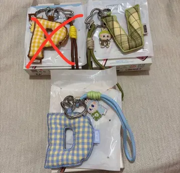 팝마트 PIN FOR LOVE 알파벳 펜던트