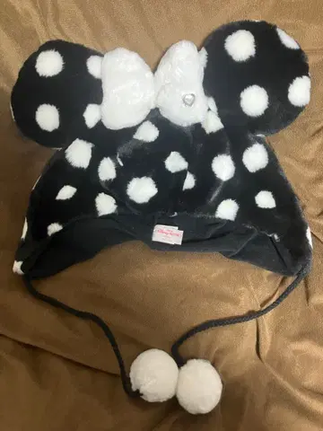 미니 팬캡 도트 무늬 블랙 리본