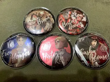 USJ 진격의 거인 캔 배지