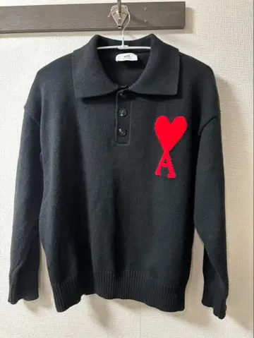 블랙 니트 피케 셔츠 하트 자수