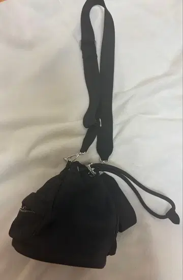 ZARA 테크니컬 패브릭 미니 버킷 백